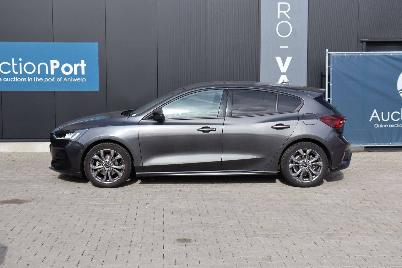 Autovettura Ford Focus Benzina
