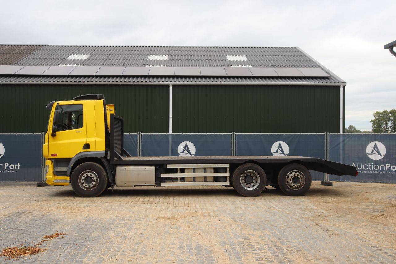 Platte laadbak (vrachtwagen) DAF CF 290 FAN Diesel 2014