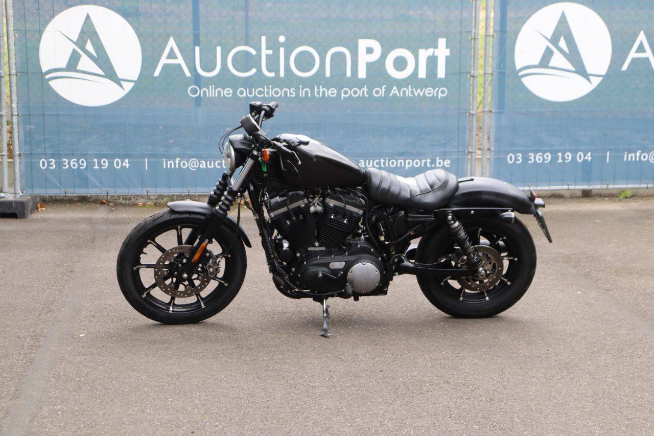 Harley-Davidson Sportster XL883N Benzine 2016