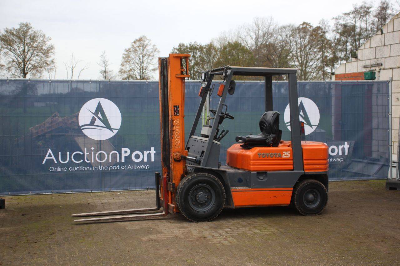 Forklift Toyota 5FG25 Petrol 2500kg 4m 1990 