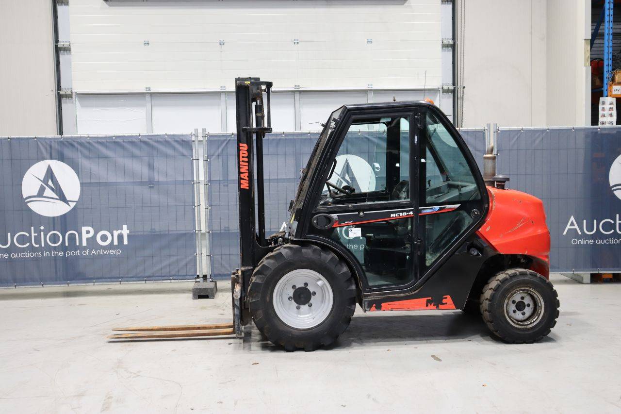Empilhadeira para terrenos acidentados Manitou MC18-4 Diesel 28kW 1800kg 3,3m 2021