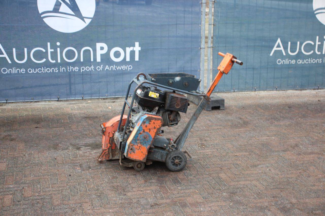 Concrete cutter ALTRAD DSXA01 Petrol 9.6kW 2021