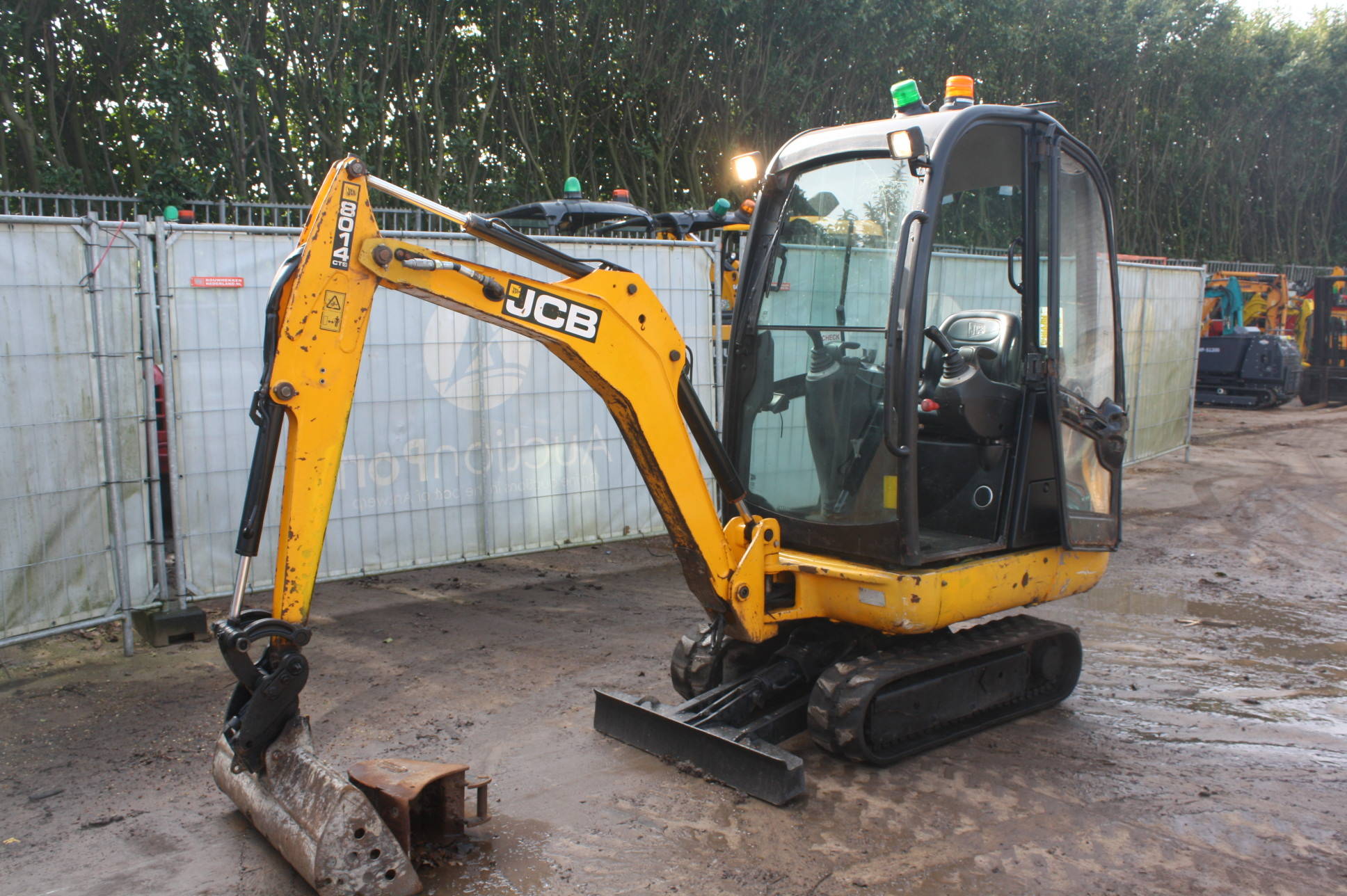 Mini excavator JCB 6014 Diesel 2014