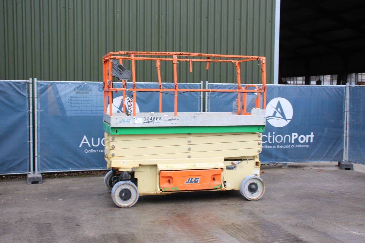 Schaarlift JLG 3246ES Elektrisch 11.68m 2011