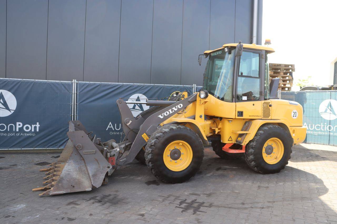 Wheel loader Volvo L30G Diesel 2021