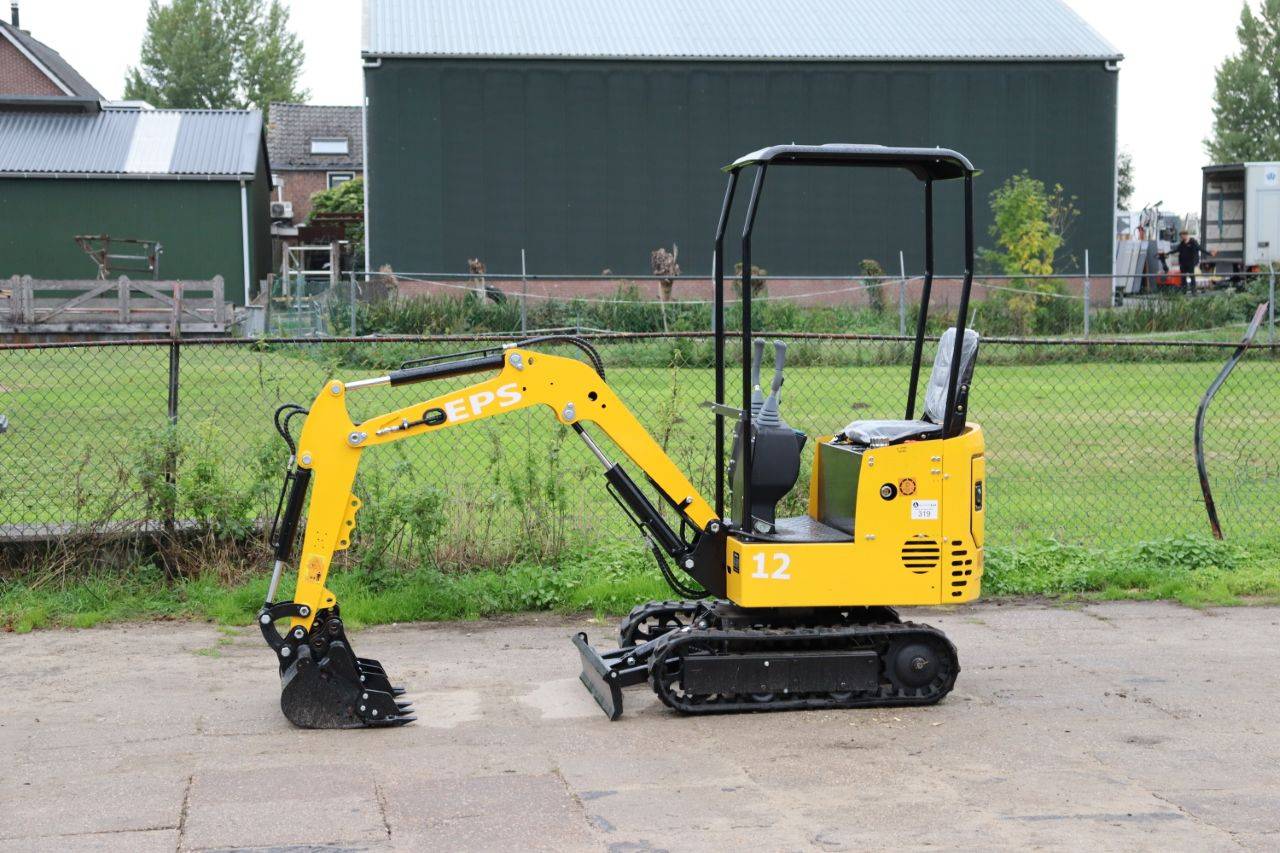 Nuoman NM-E12 Diesel-Minibagger 7kW, Baujahr 2026, Neu