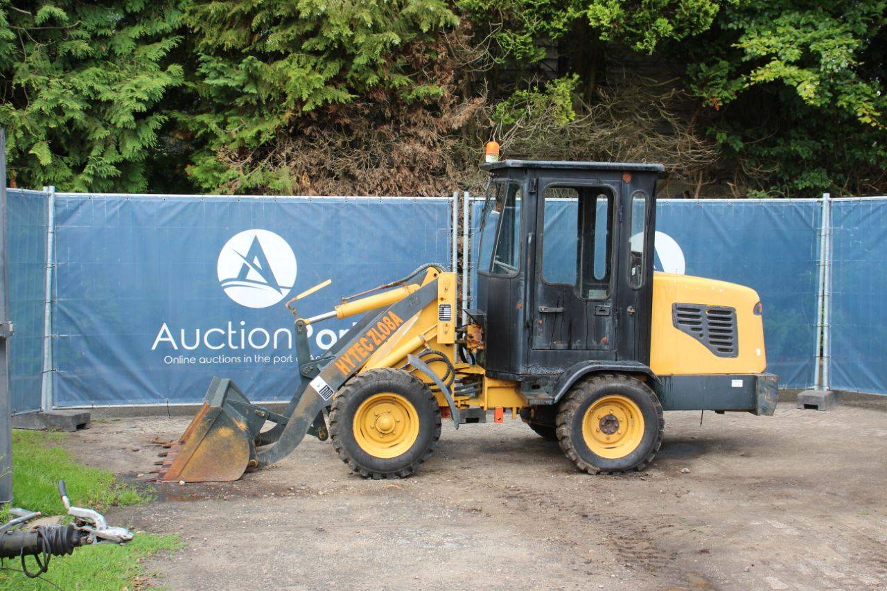 Wiellader Hytec HYTEC 08A Diesel 2012