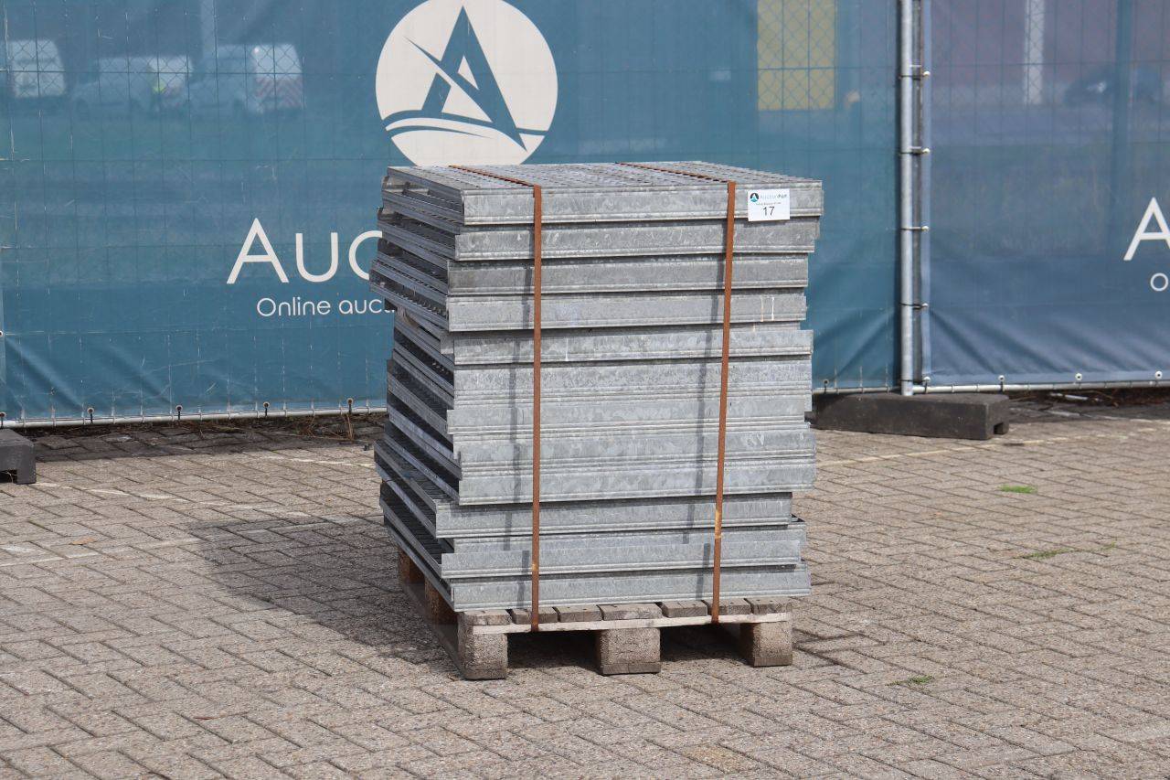 Batch of galvanized steel grating floors