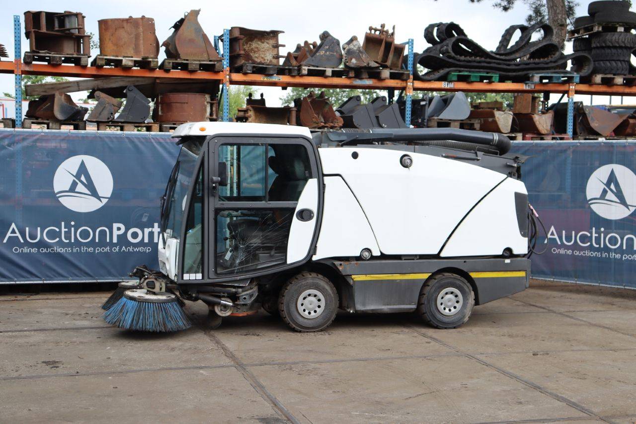 Johnston 142A 101T Diesel Sweeper 2007