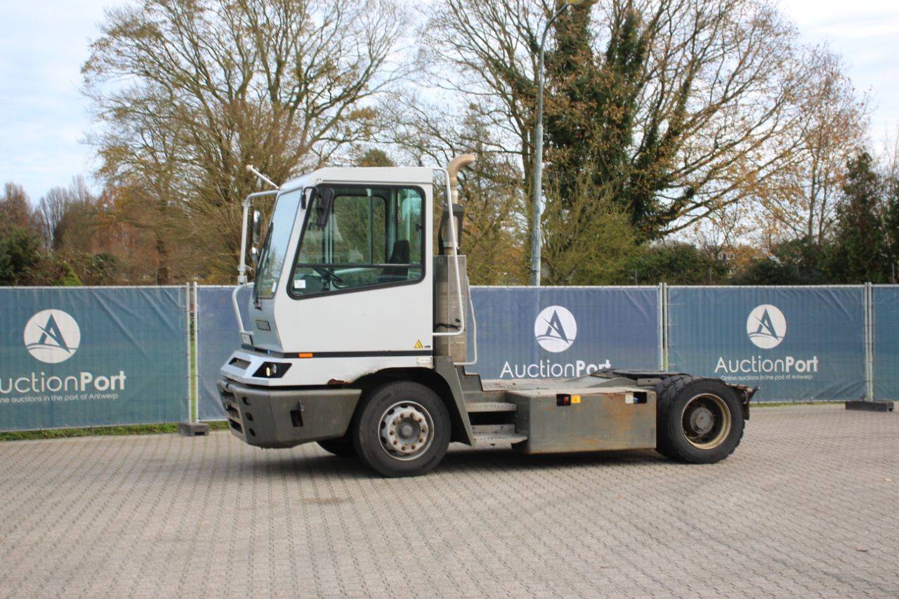 Terminal Tractor Terberg YT182 Diesel 176hp 2016