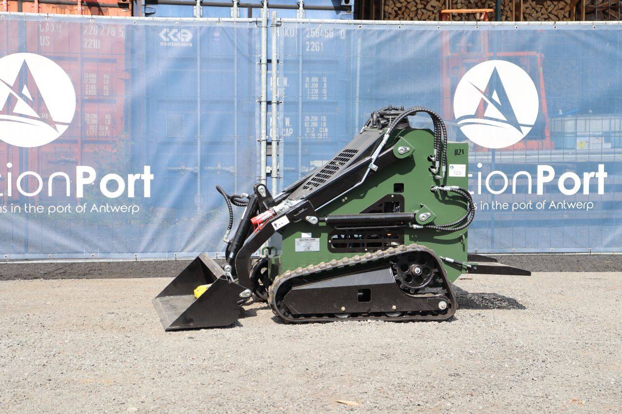 Skid steer loader ZJ-380 Diesel 8.5kW 2026