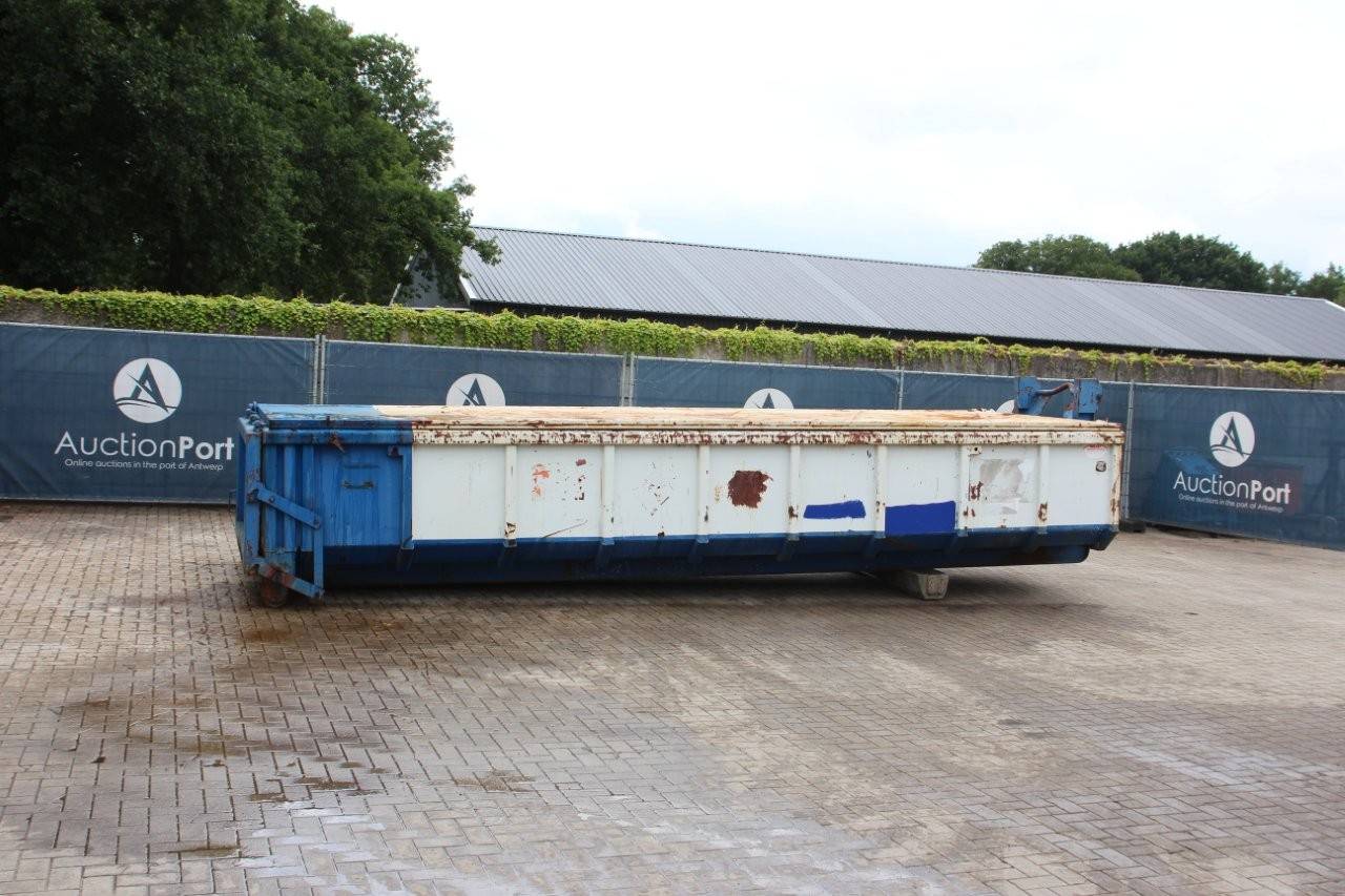 Container 7x2.3x1m