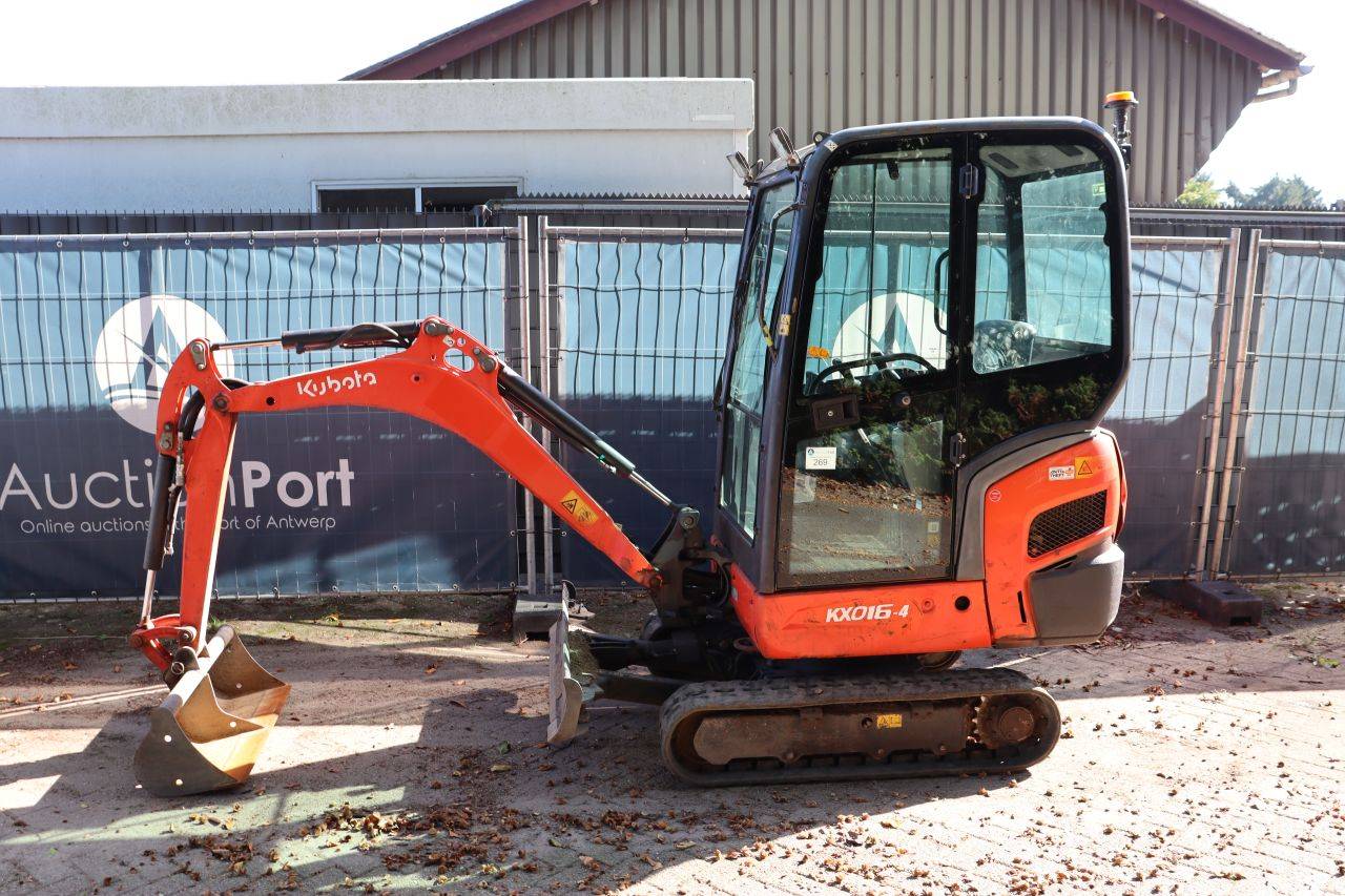 Miniexcavadora Kubota KX016-4 diésel 9,6 kW 2016