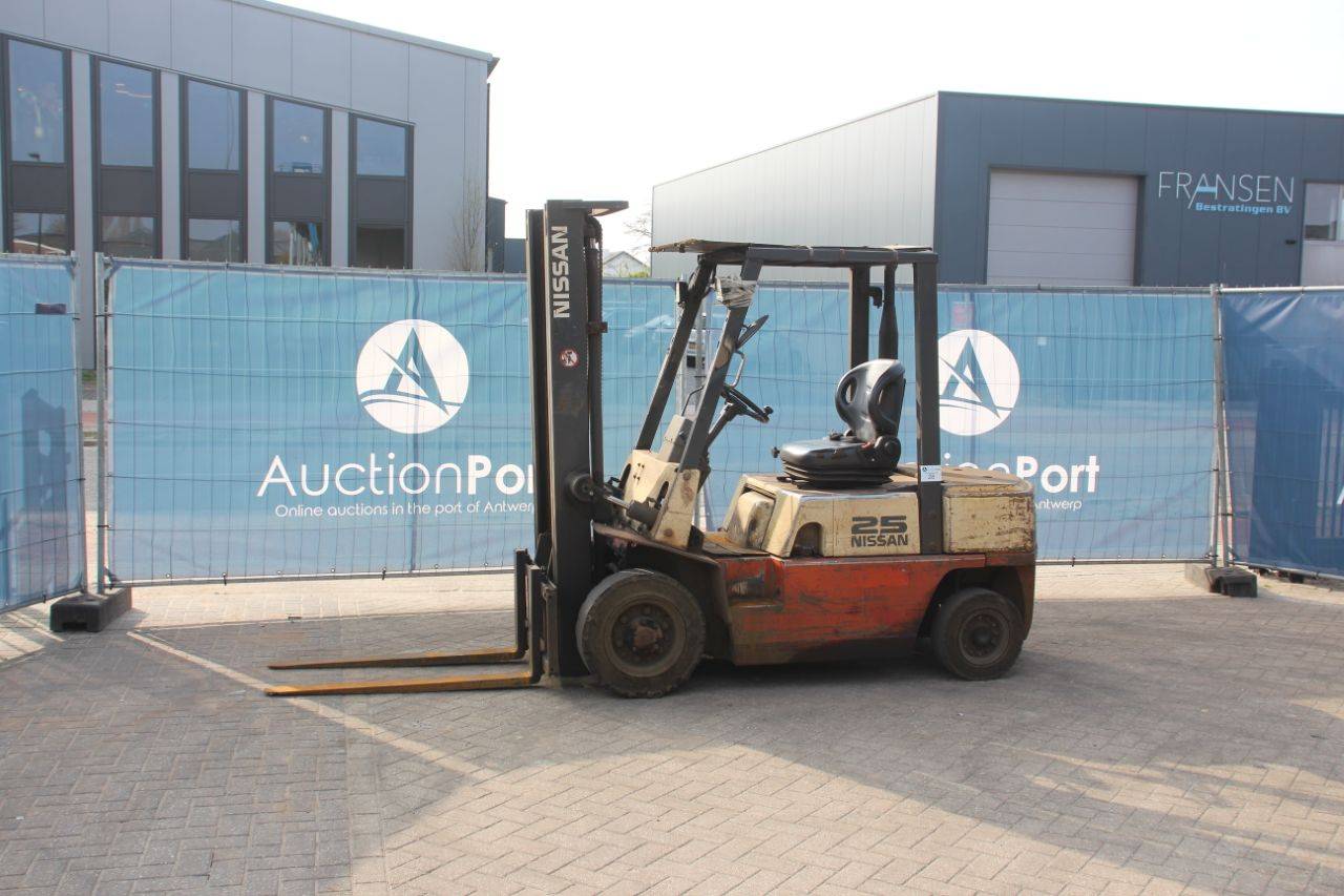 Forklift Nissan FJ02A25 Diesel 2500kg