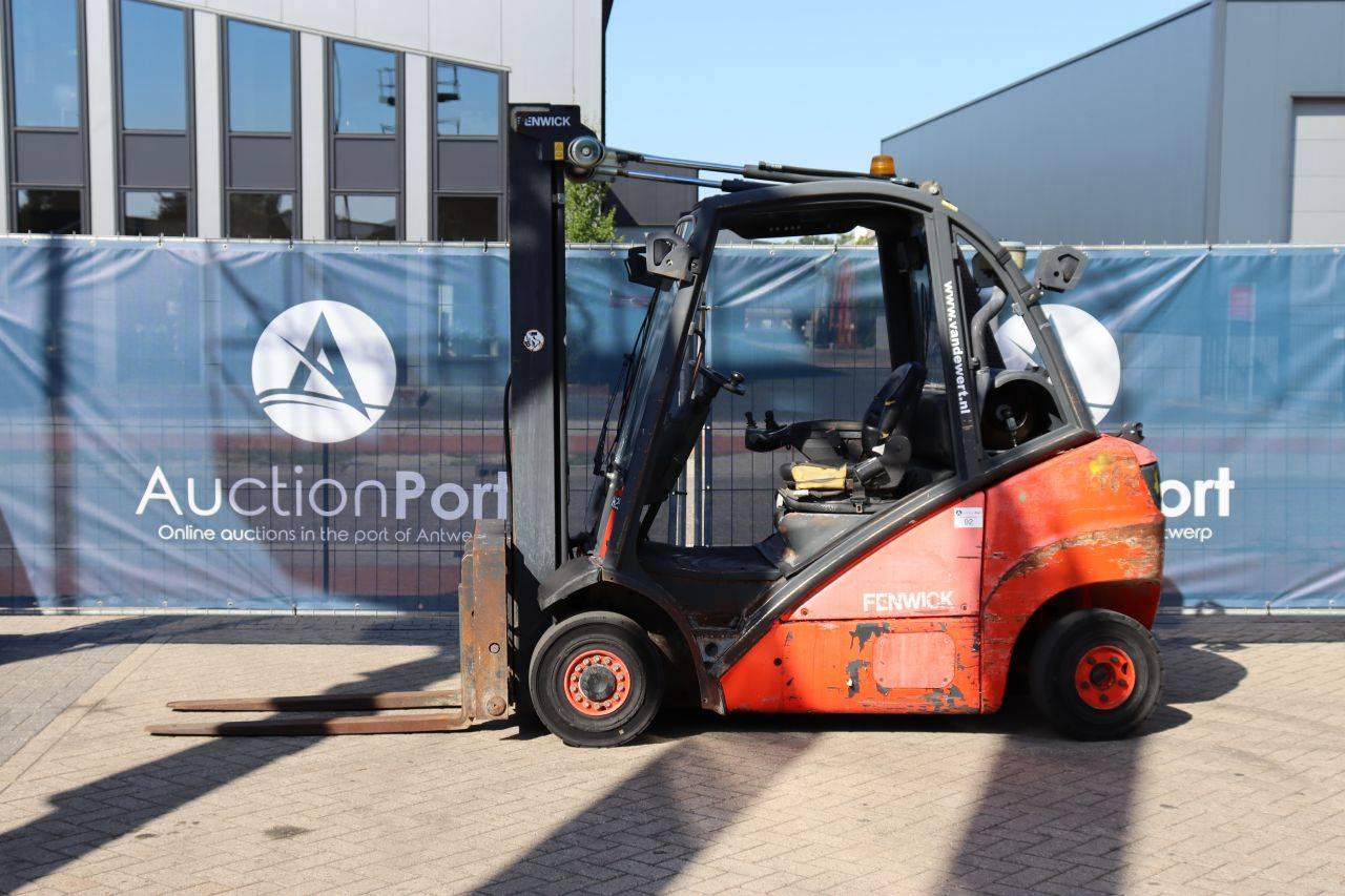 Gabelstapler Linde H25T LPG 2500kg 7m 2007