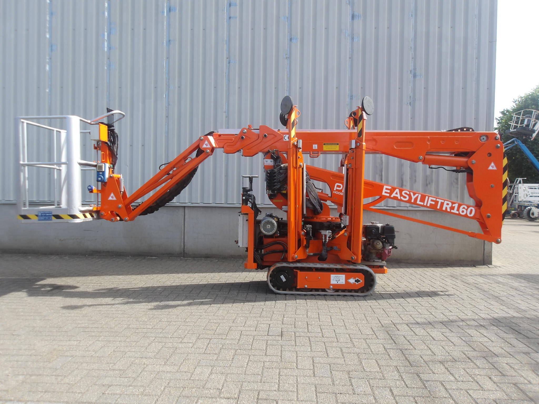 Elevador Easylift R-160 Spider, eléctrico y gasolina, 15,60 m, 2012