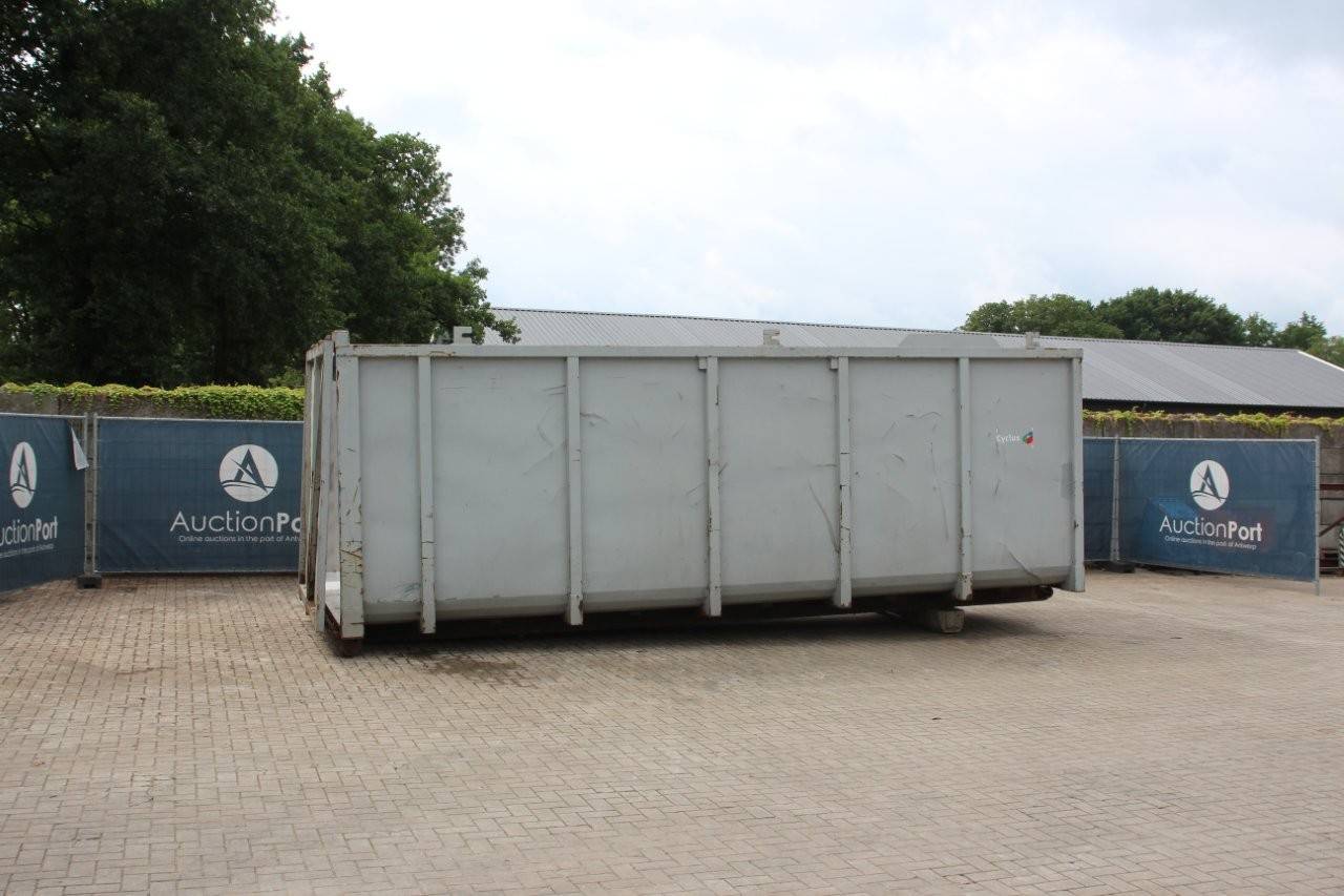 Container 7x2.4x2.3 m