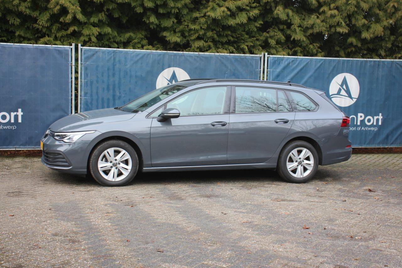 Volkswagen Golf Variant Station Wagon 1.0 eTSI Life Business Hybrid 110hp 2023