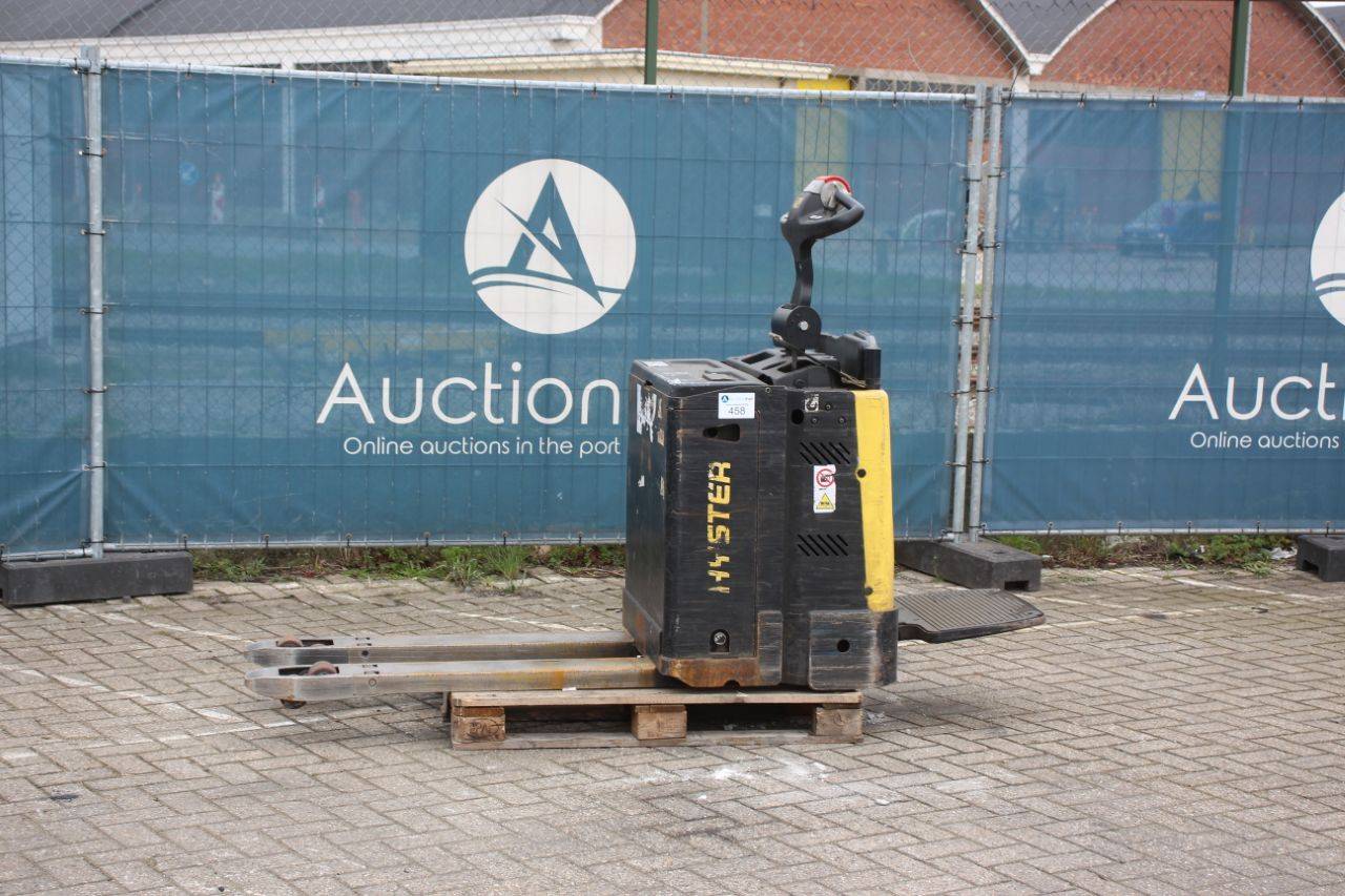Pallet truck Hyster P2.0S FBW Electric 2500kg 2017