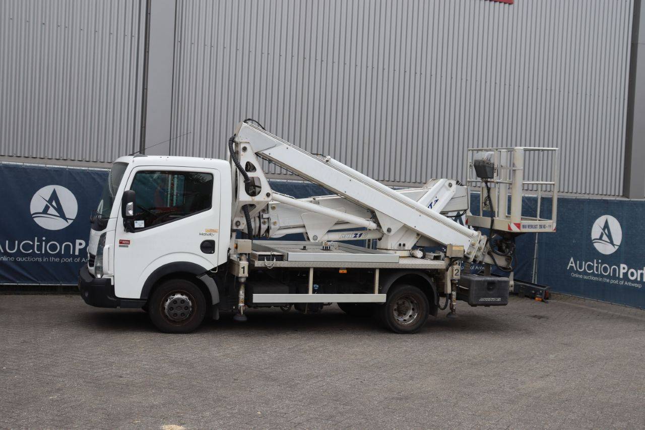 Renault Maxity Diesel truck-mounted aerial platform