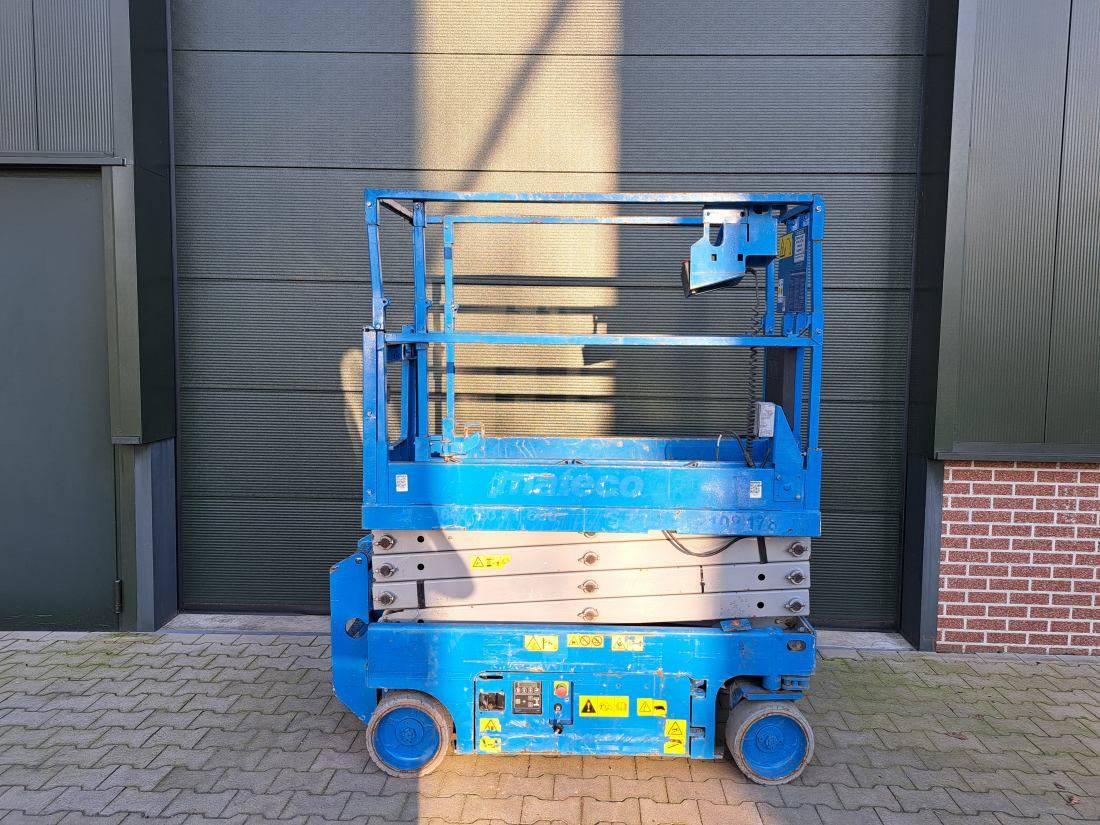 Scissor Lift Genie GS1932 Electric 227kg 7.85m 2010