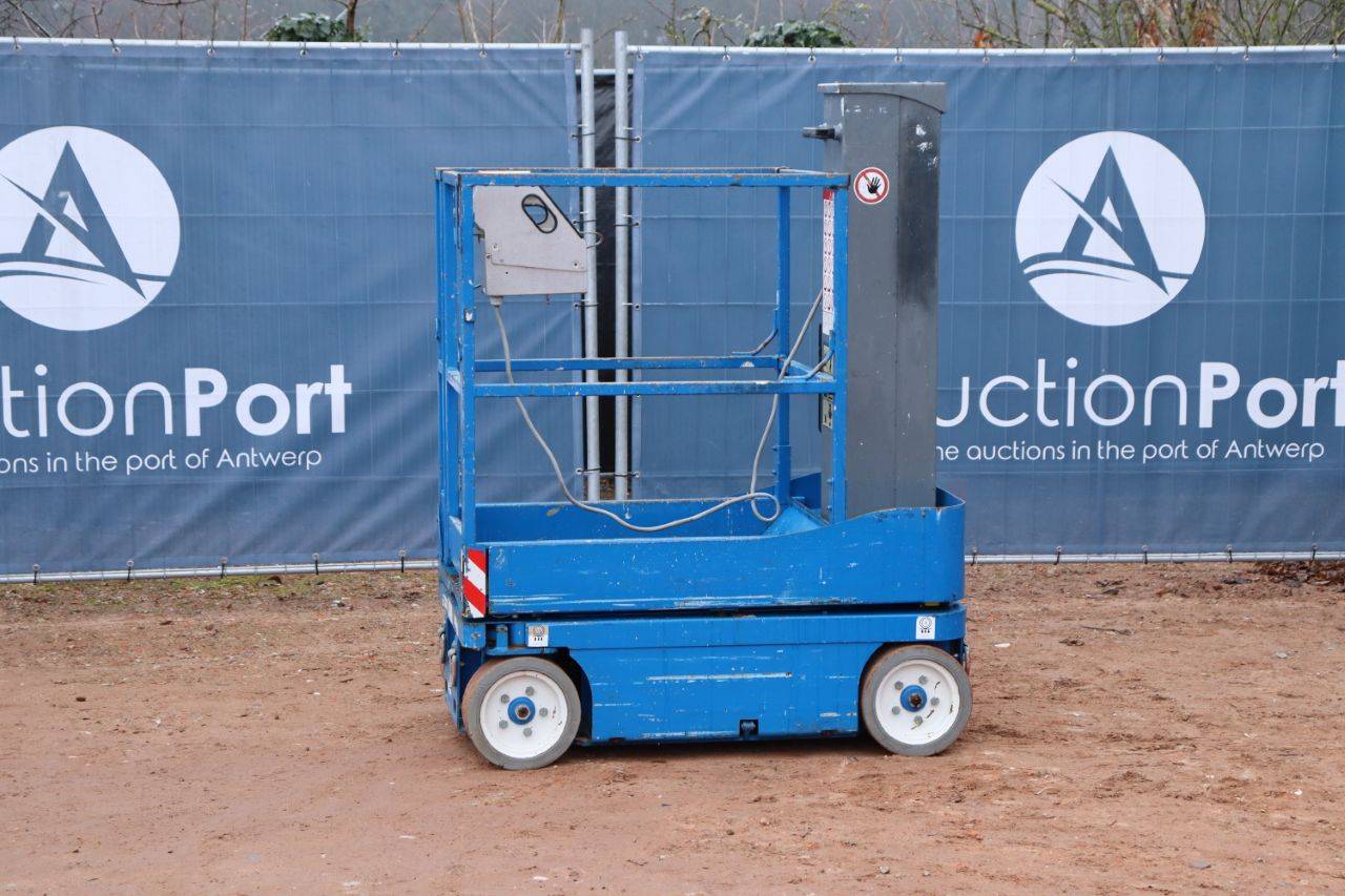 Skyjack SJ12 Electric Mast Lift 5.6m 2015