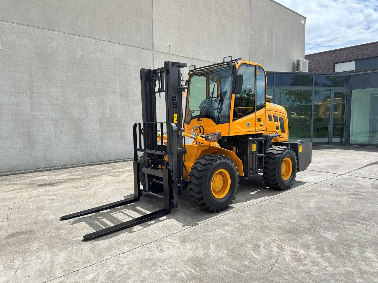 Rough terrain forklift SDLOOL SL35 Diesel 2026