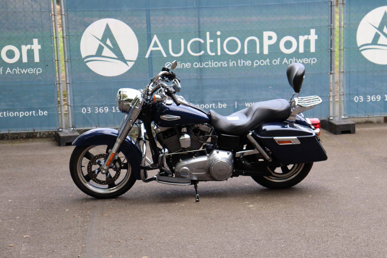 Harley-Davidson DYNA Switchback Gasoline 2013
