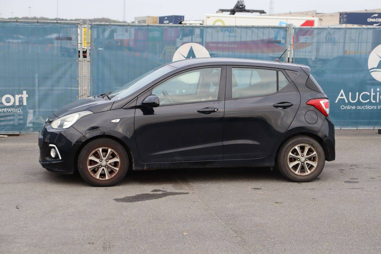 Hyundai i10 Petrol 66hp Passenger Car 2015 (Margin)