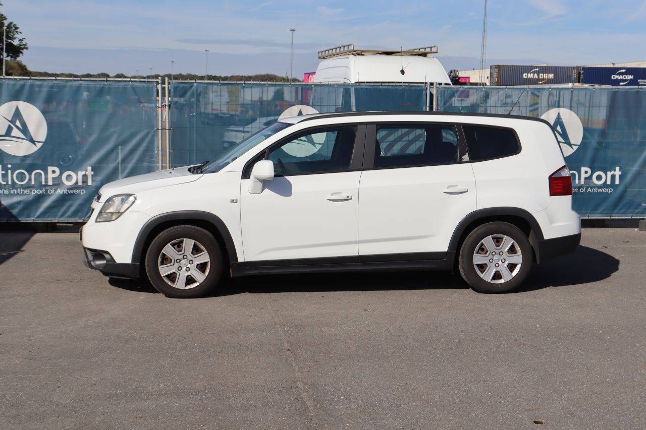 SUV Chevrolet Orlando Diesel 130hp 2012 (Margin)