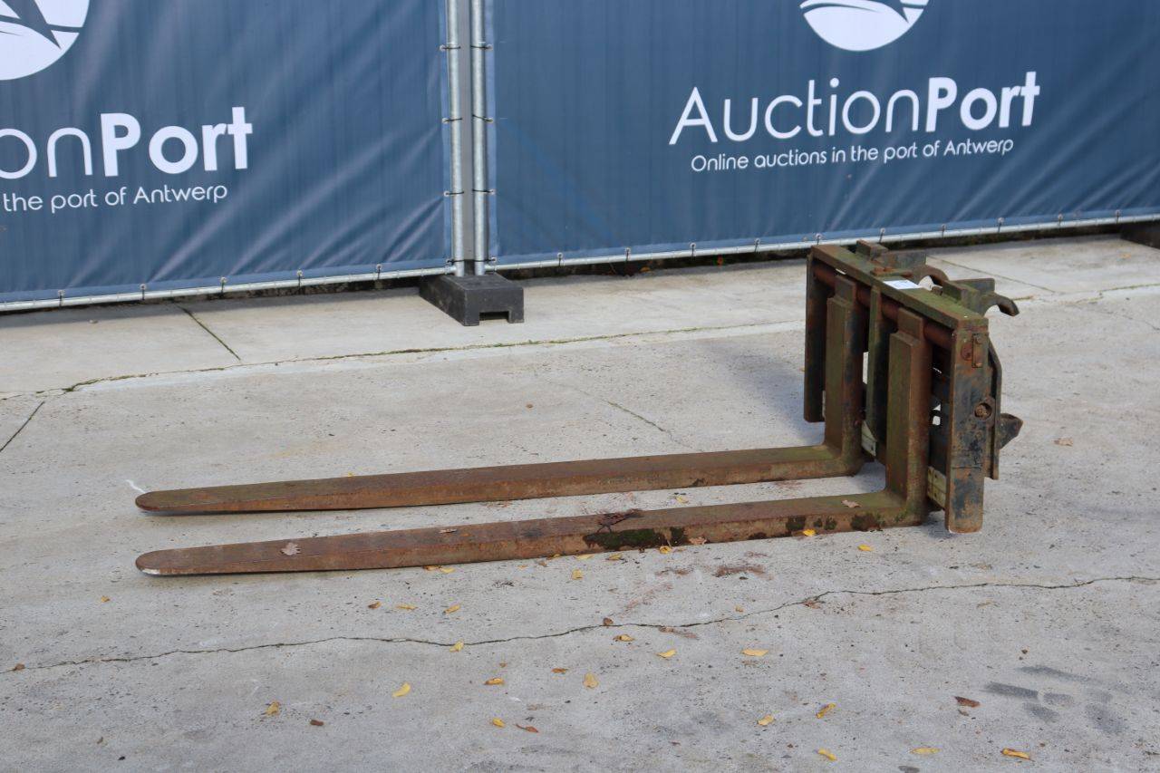 Adjustable Pallet Forks for Zettelmeyer