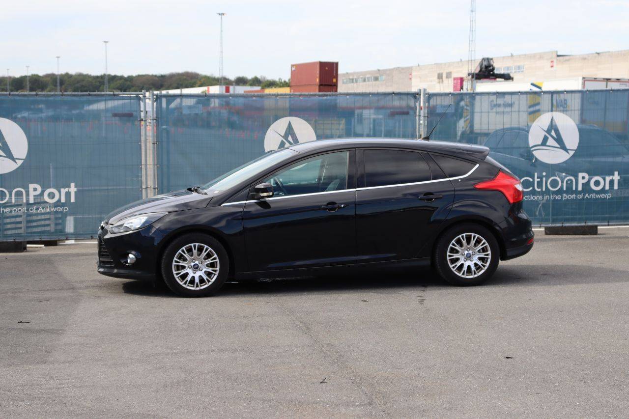 Passenger car Ford Focus Petrol 125hp 2012 (Margin)