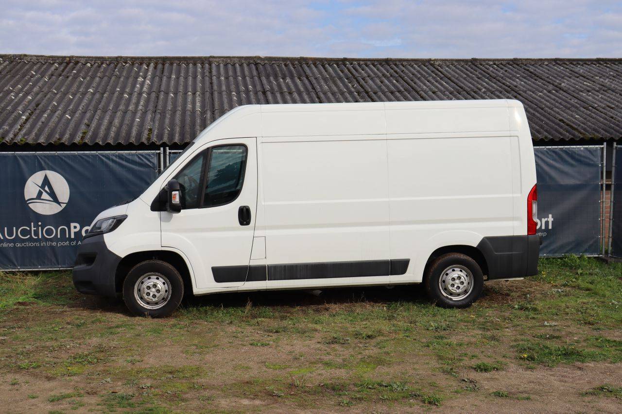 Peugeot Boxer Diésel Furgón 131cv 2017
