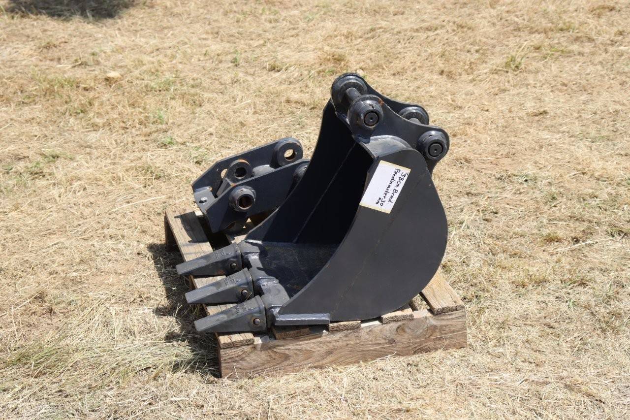 Excavator bucket