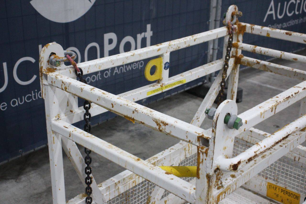P15 125kg aerial work platform 1998 | AuctionPort