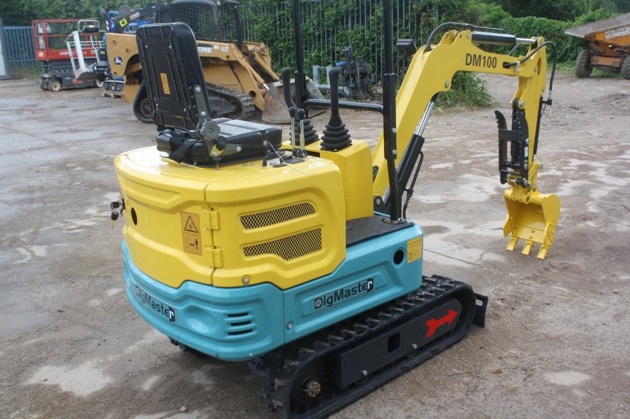 Mini excavator DigMaster DM100 Diesel 13.5hp 2025 Demo | Aucti...