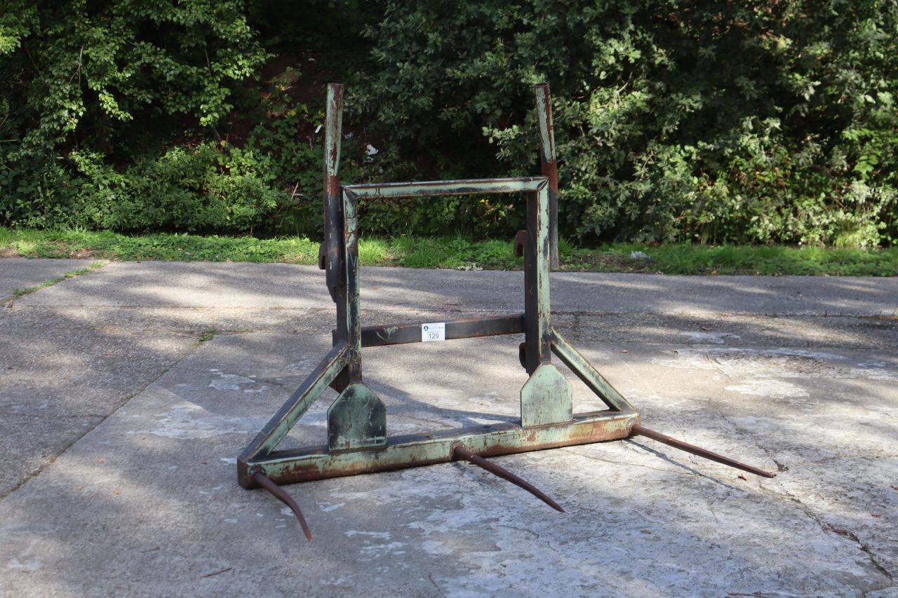 Pallethaak bale spike, hay spear, or fork