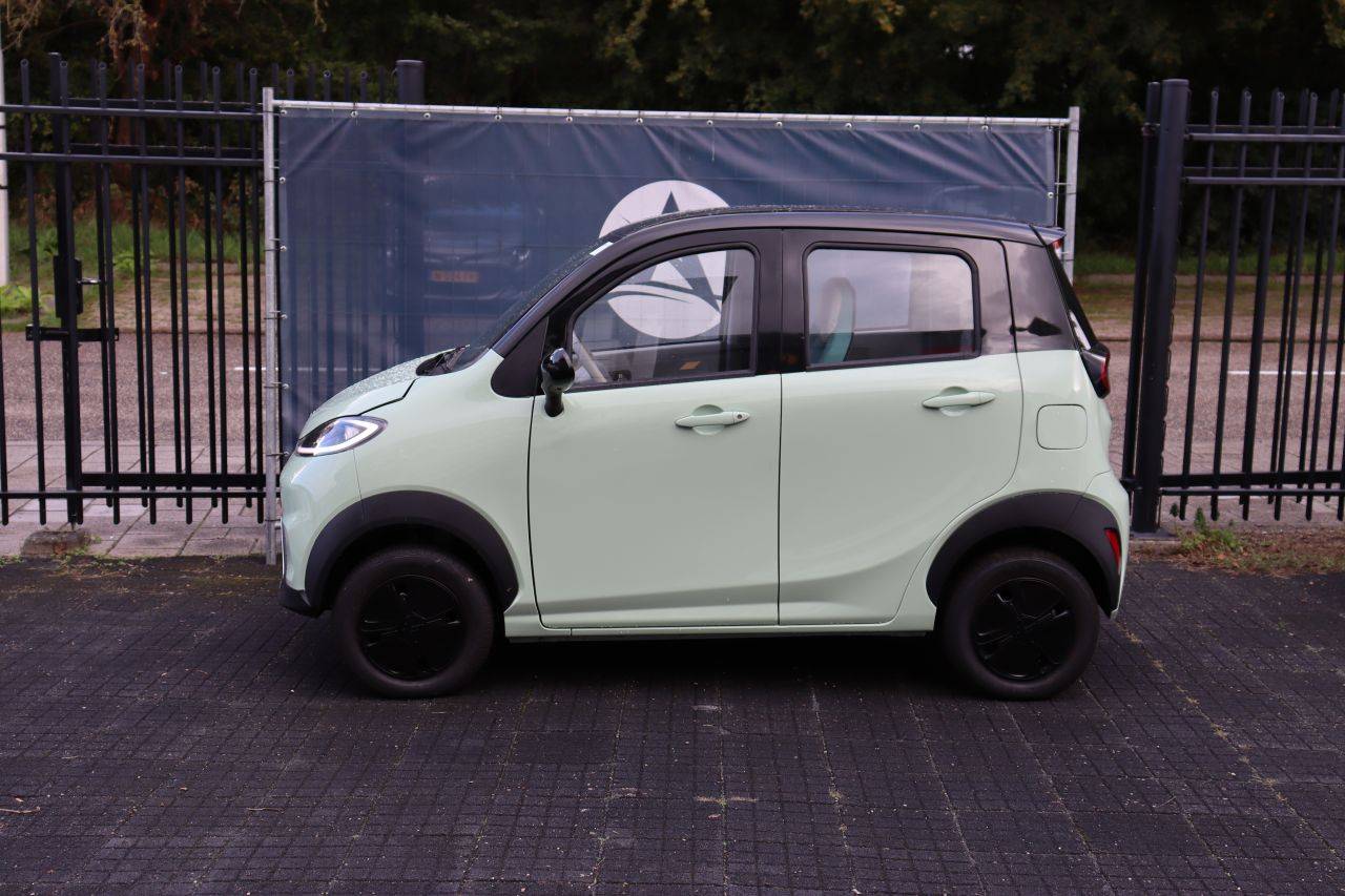 Veículo Elétrico de Passageiros Jinpeng L7e-CP Elétrico 8hp