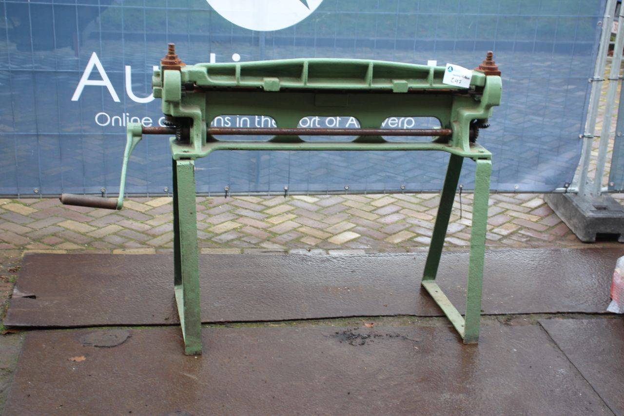 Manual folding machine (Margin)