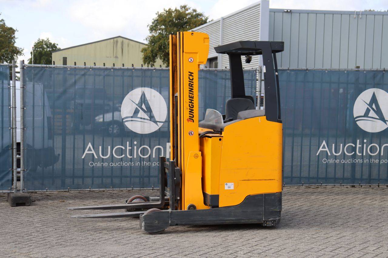 Reach truck Jungheinrich ETV214 Electric 1400kg 10m 2014