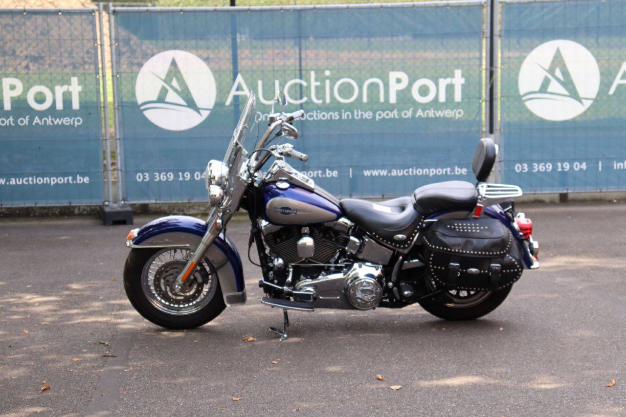 Harley-Davidson Heritage Softail Classic Gasoline 2011