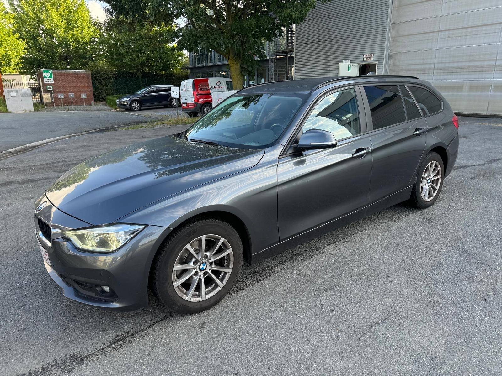 BMW 318D Touring 136pk 2018