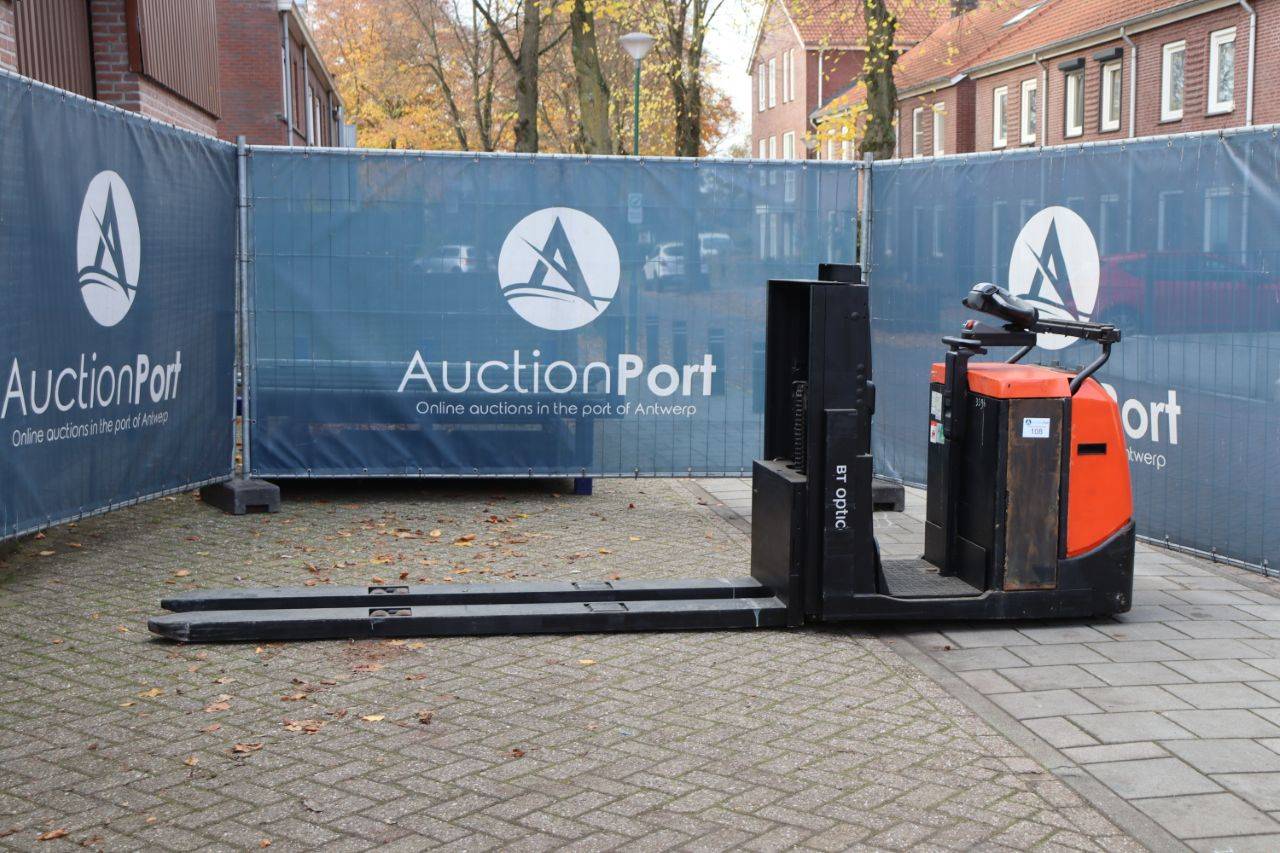 Pallet truck BT OSE180XP Electric 1800kg 2013