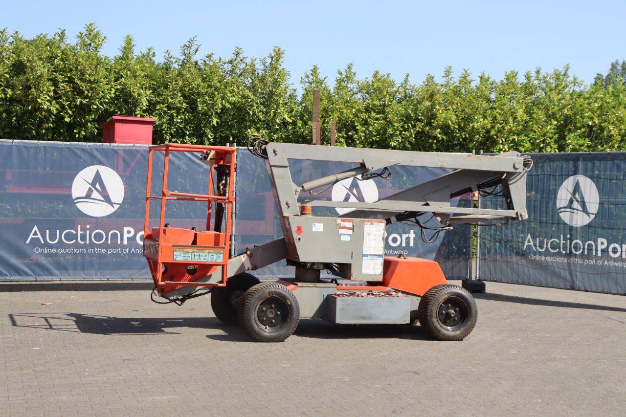 Nifty HR12 NDE Articulated Boom Lift Electric+Diesel 12.2m 2006