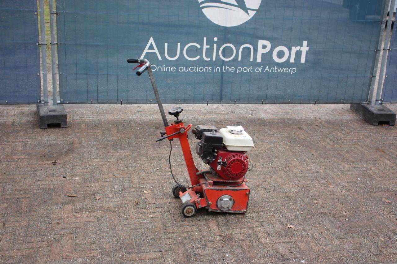 Concrete cutter Husqvarna CG200S Petrol 2008