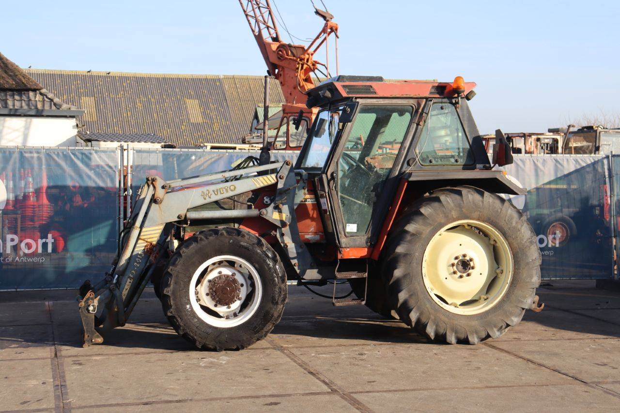 Tractor Fiatagri 82-94 DT Diesel 59kW 1994