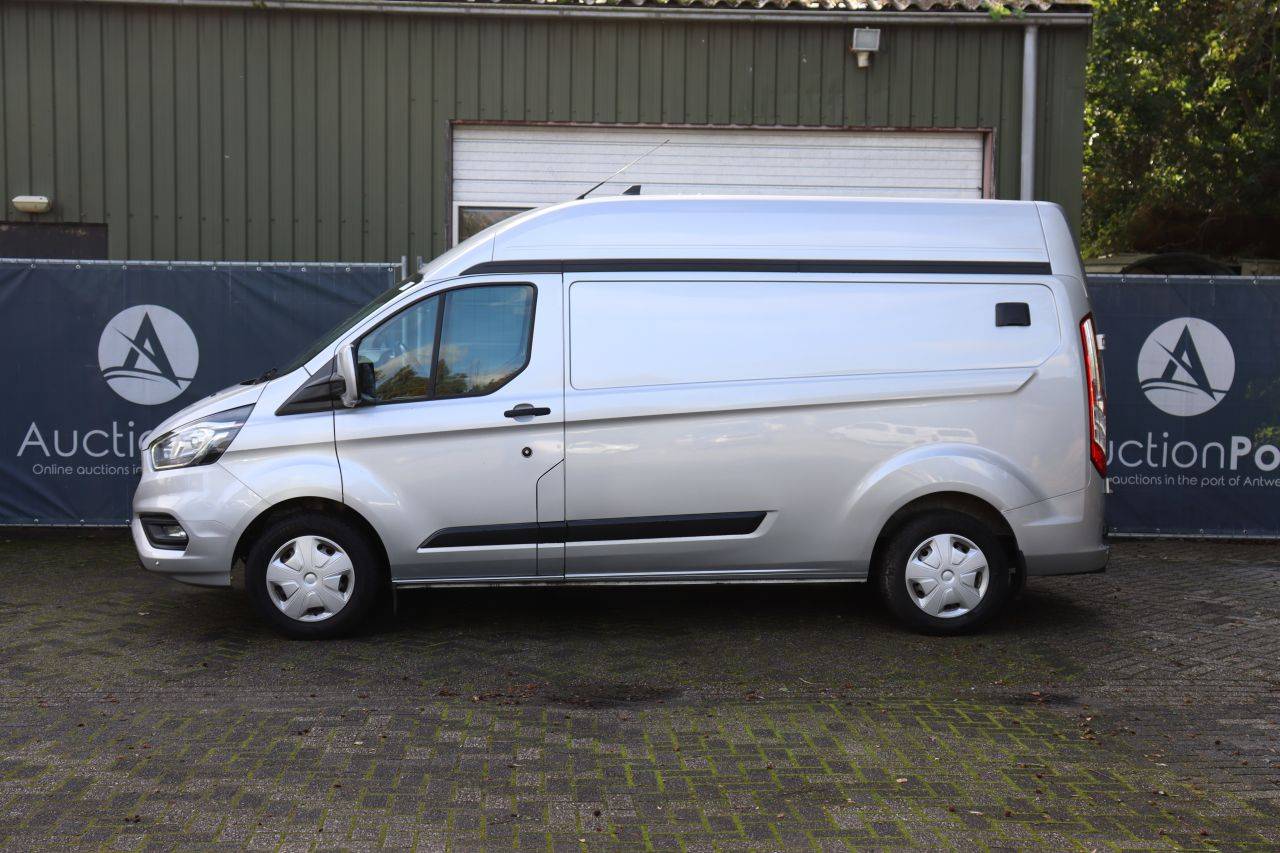 Ford Transit Custom Diesel 170hp Van 2023