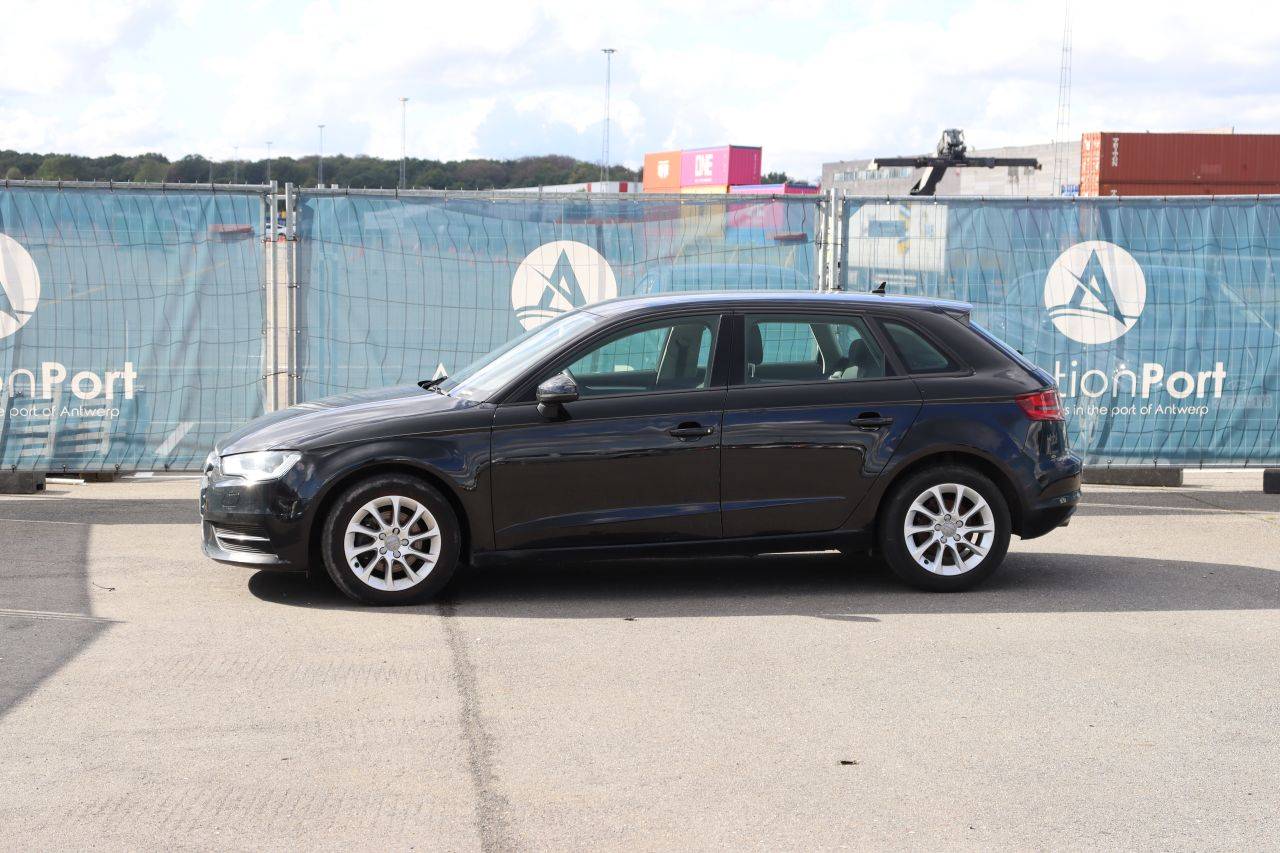 Passenger car Audi A3 Sportback Diesel 110hp 2015 (Margin)