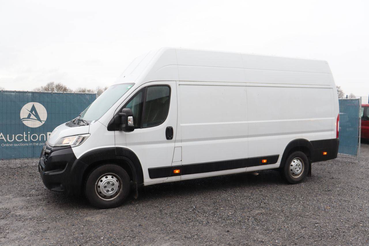 Opel Movano Diesel 2023 Van