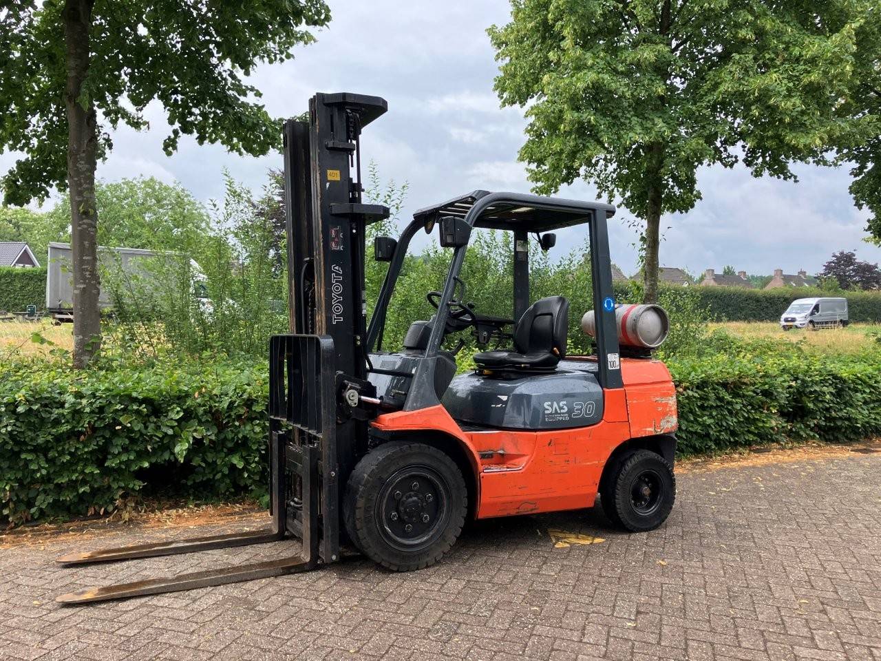 Forklift Toyota 02-7FGF30 LPG 3000kg 5.5m 2005